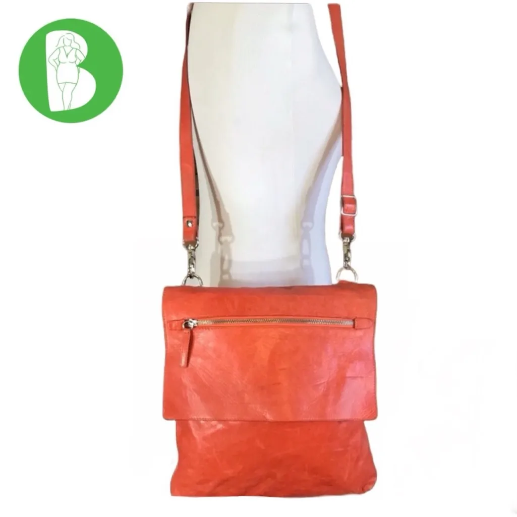 MAURIZIO TAIUTI ORANGE LEATHER CROSSBODY MESSENGER PURSE - Image 2