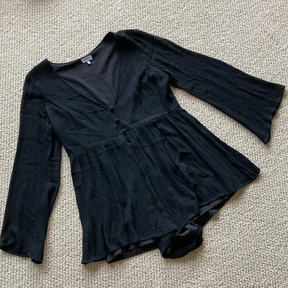 Tobi Black Long Sleeve Romper Women’s Size Medium Lined FLAWS - Image 5