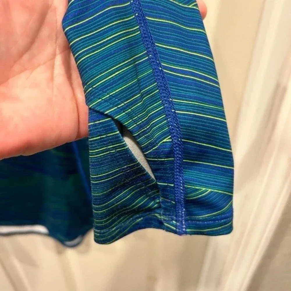 Women’s Under Armour Fitted Coldgear 1/2 zip Long‎ Sleeve pullover jacket Medium - Image 5