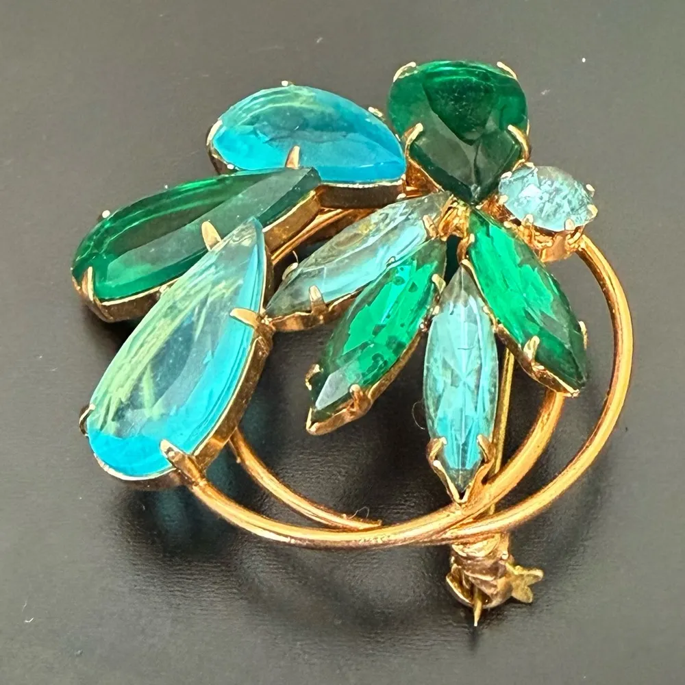 Vintage Unsigned Juliana? Blue & Green Rhinestones Gold - Image 7
