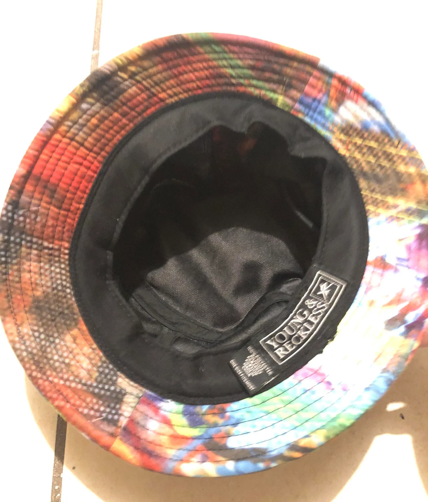 Young & reckless Hat - Image 5