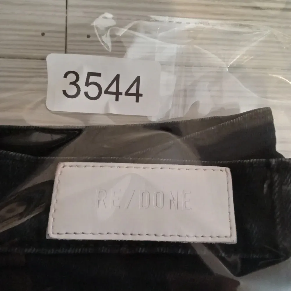 Re/done ankle crop raw Hem button closure women's jeans size 29 - Image 6