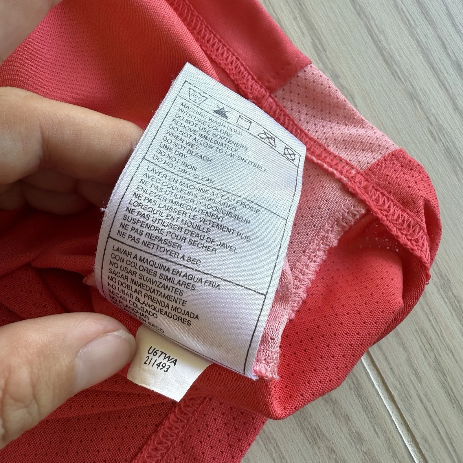 Nike Fit Dry Women's XL Pink White Black Logo Sleeveless Tank Top - Image 6