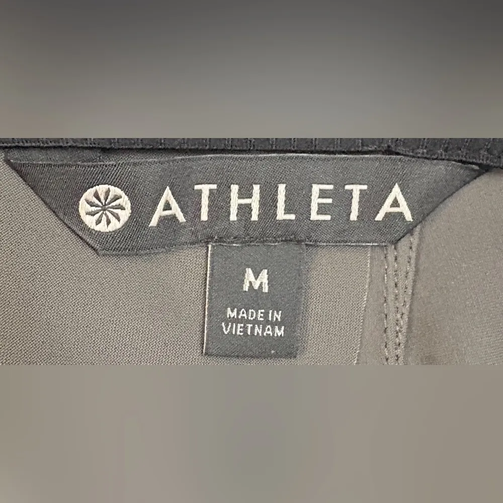 Athleta‎ Dark Grey Cosmic Kick Flare Trousers Size Medium EUC - Image 4