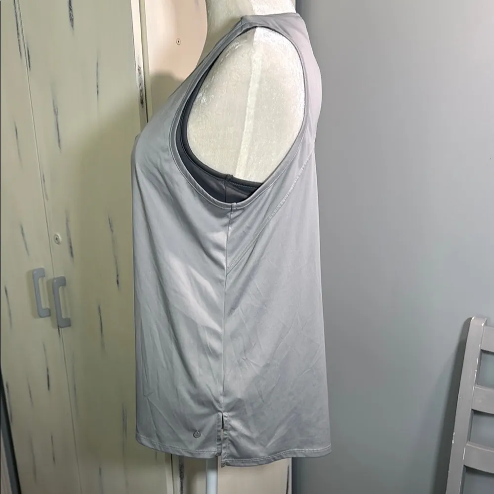 Jockey Gray/Grey Relaxed Cut Out Tank Top with built in sports bra Gray Size L - Image 3
