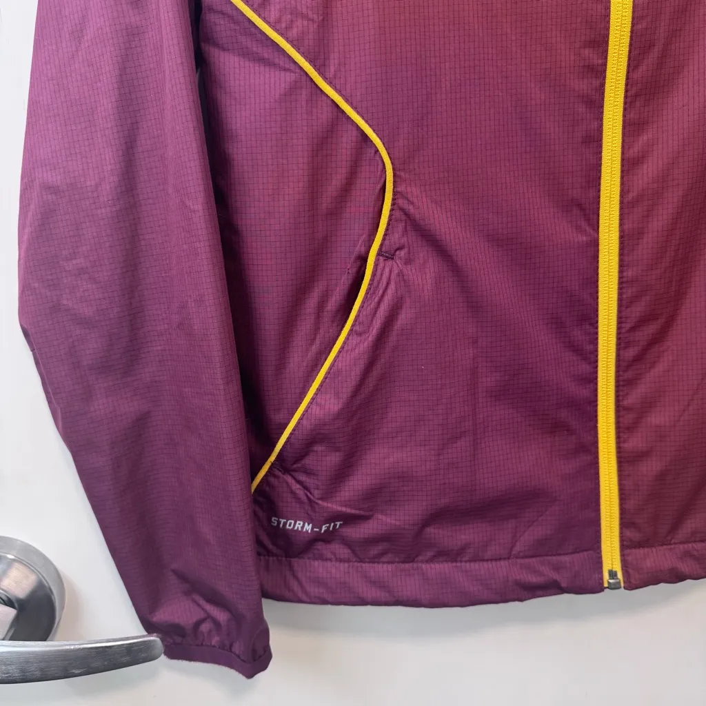 Nike Storm-FIT Minnesota Gophers Jacket in Maroon and Gold - Image 4