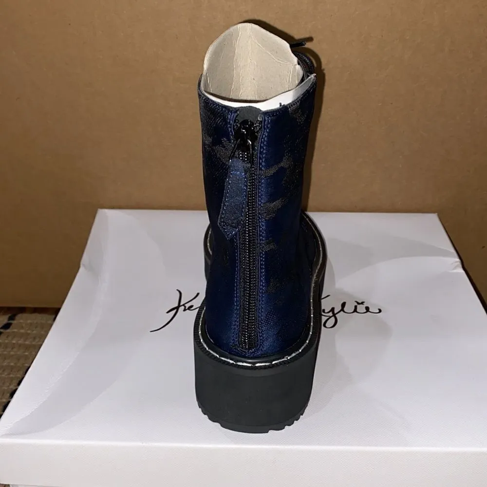 NWT Kendall & Kylie Navy Camo Hunting Combat Boot - Image 5