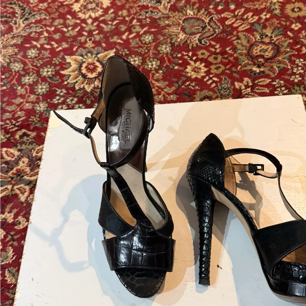 Michael Kors Black Croc-Patterned Heels - Image 7