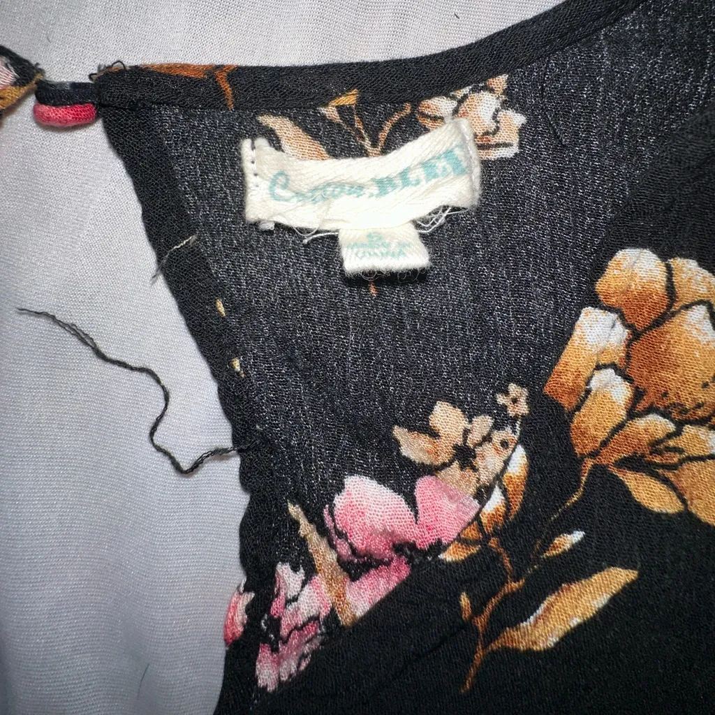 Cotton Bleu • Floral Romper Lined With Split Sleeves and Lining • Size Small Black - Image 2