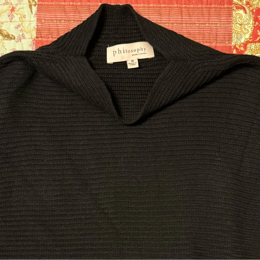 Philosophy Women’s Black Ribbed Sweater Size Medium - Image 5