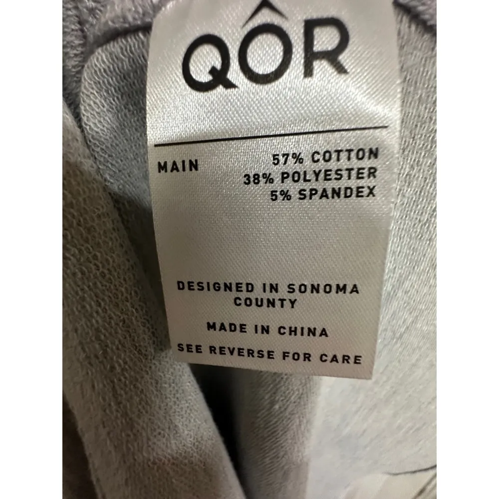 QOR Kit Women's Sweat Oder Control Fabric Tie Front VNeck Gray Dress Size Medium - Image 4