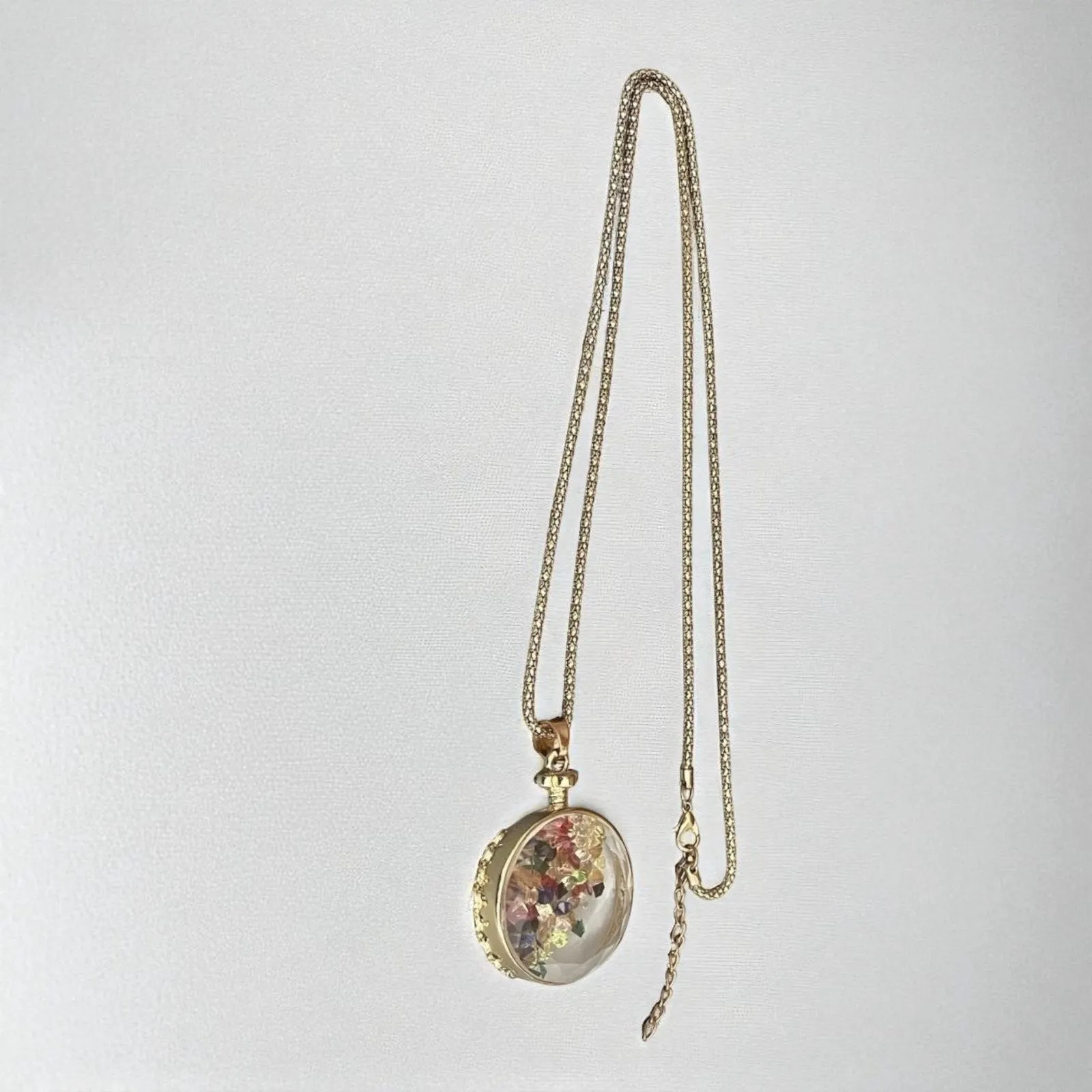 Vintage Gold Tone Multicolor Crystal Shaker Locket Bottle Pendant Necklace - Image 5