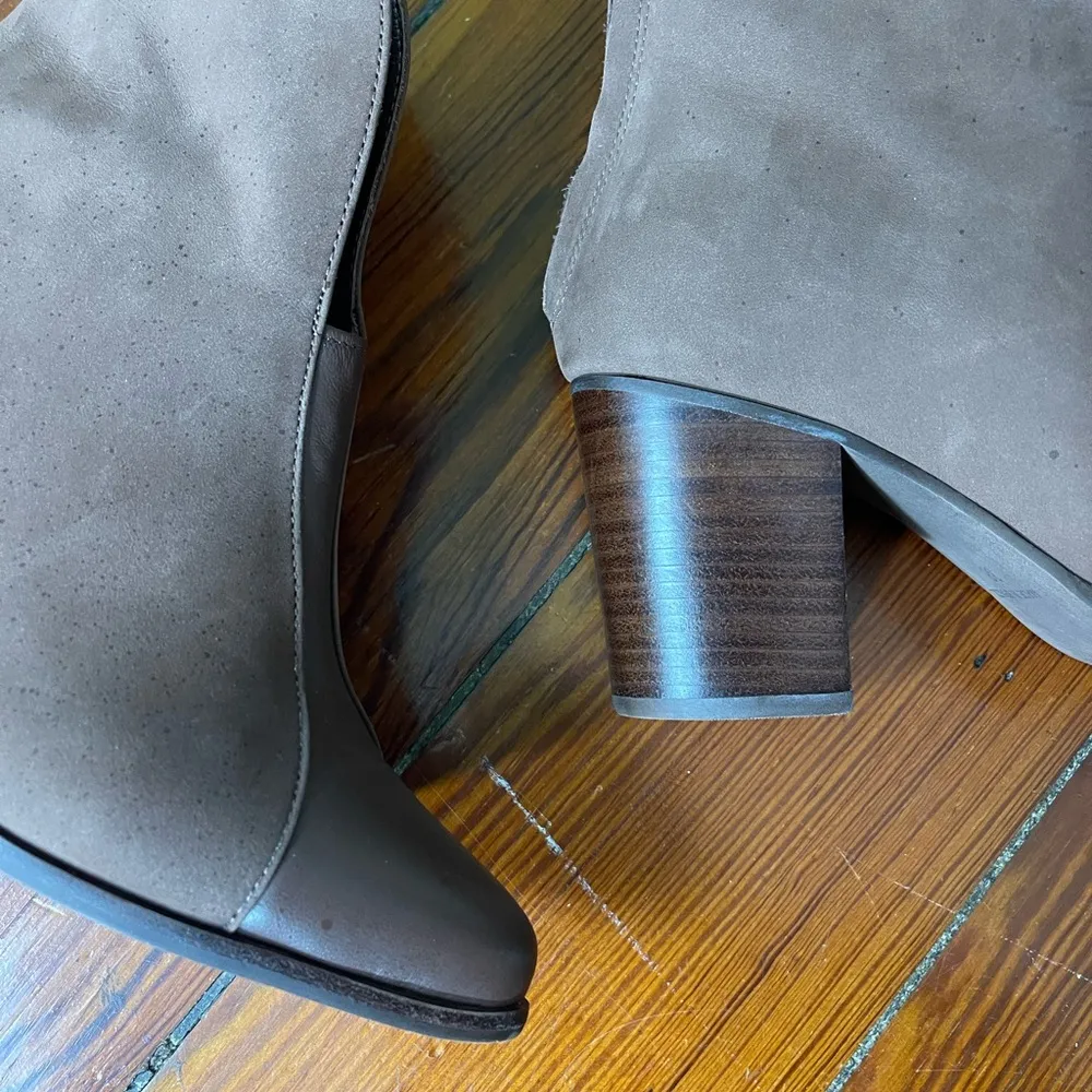 Chocolat Blu Bonita Brown Nubuck Booties Size 38 (8) 💛🍄 - Image 3