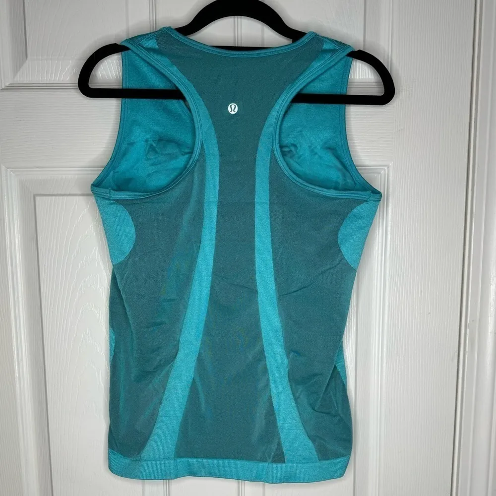 LULULEMON Teal Tank With Built-In Bra Size 4‎ - Image 2