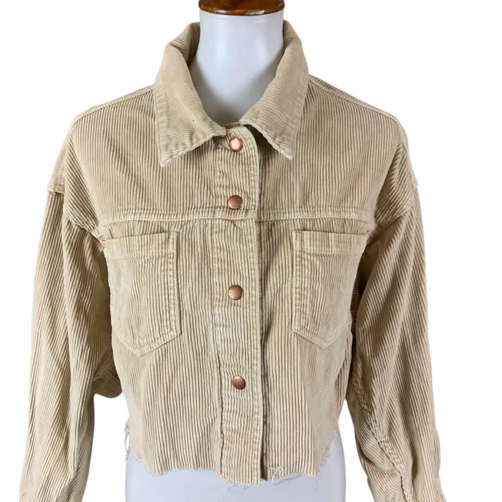BDG Beige Corduroy Cropped Jacket Small Button Front Long Sleeve Raw Hem - Image 2