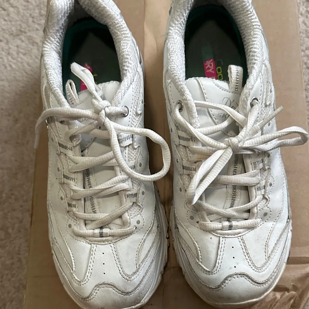 Skechers White Athletic Shoes - Image 5