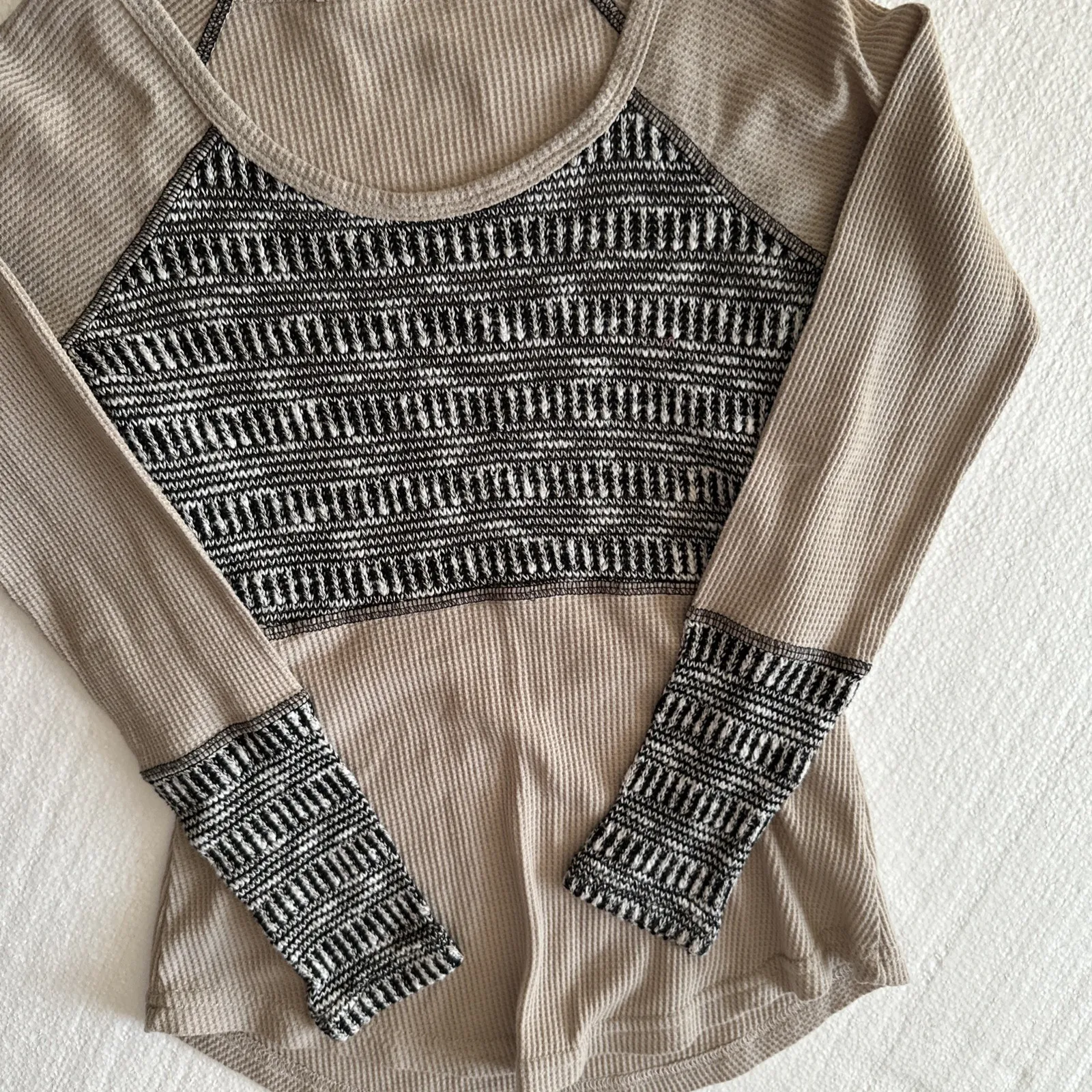 Long Sleeve Boho Distressed Thermal‎ Waffle-Knit Cuff Details Small Winter Shirt - Image 3