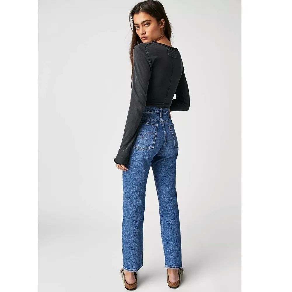 LEVI’S 505 Medium Wash Jeans - Image 2