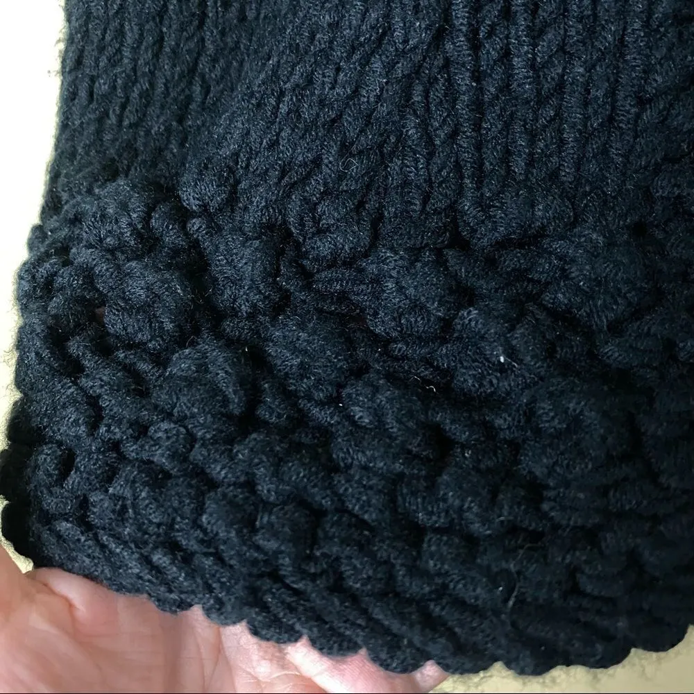 Mur Mur Black Crochet Hooded Sleeveless Vest Small Black - Image 7