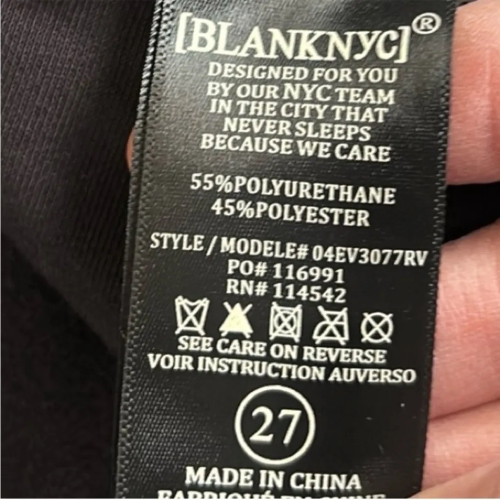 Like New Blank NYC Faux Leather Snap Fly High
Rise Pants Black Size 27 - Image 4