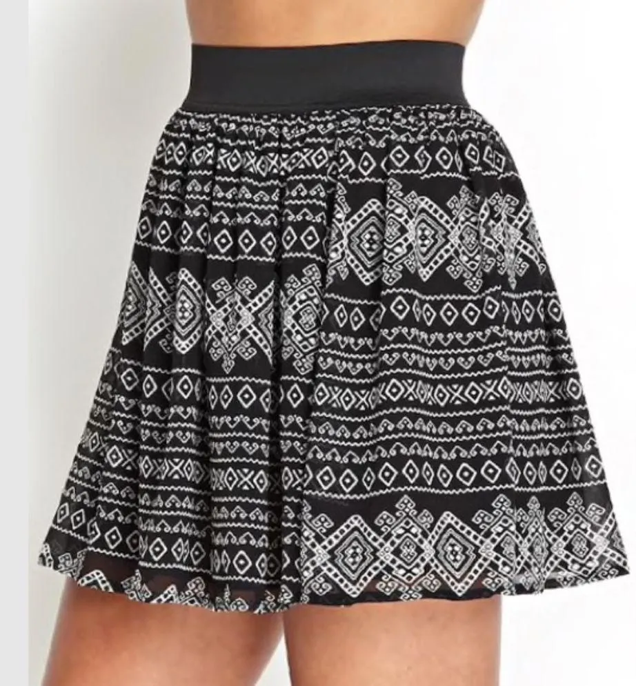 Forever21 Black White Tribal Batik Mini Skirt New - Image 2