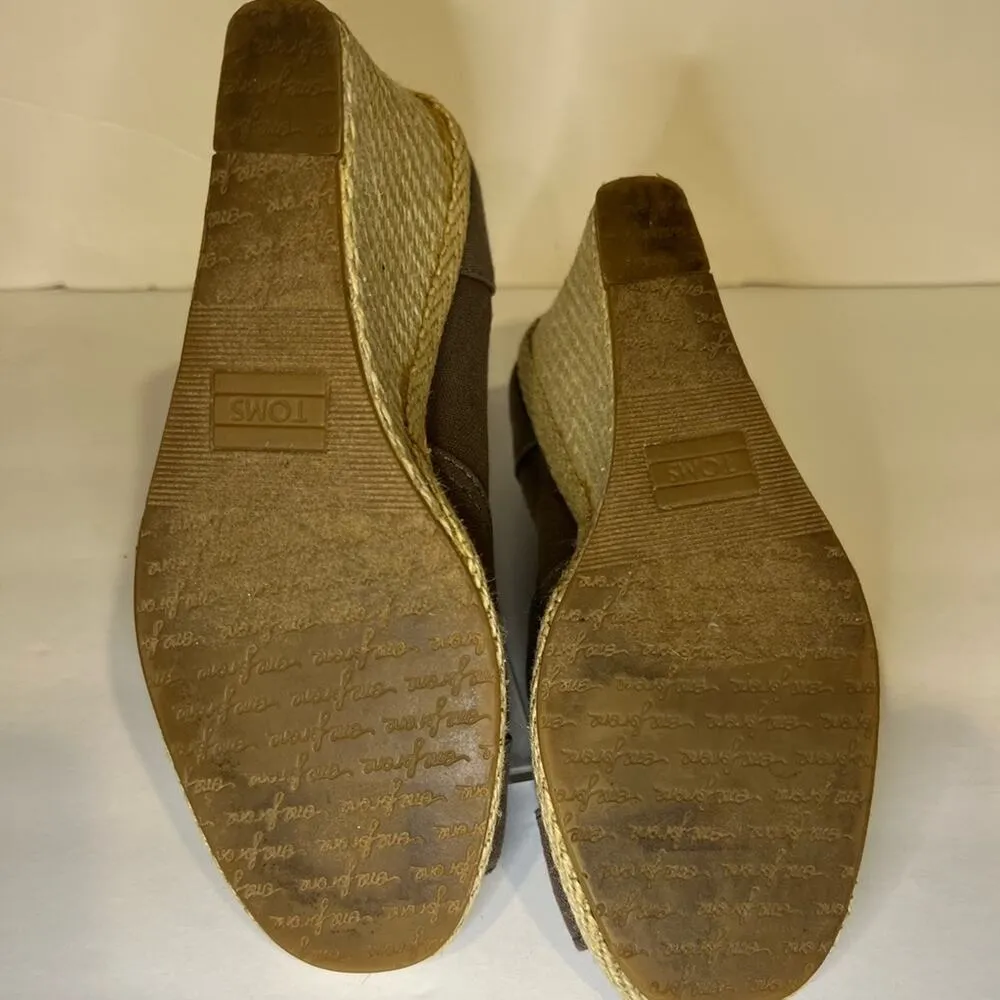 Toms Women's Taupe Wedge Heels Size 7.5 - Image 5