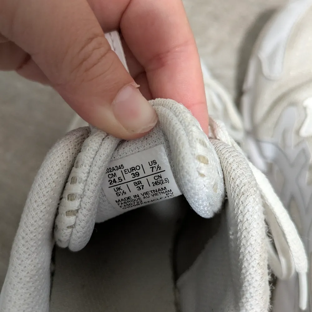 Asics Gel Quantum 90 Athletic Sneakers Size 7½ - Image 9