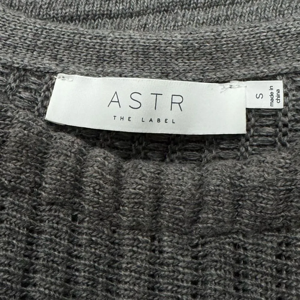 ASTR The Label Grey Short Sleeve Sweater Dress Women’s Small - Image 2
