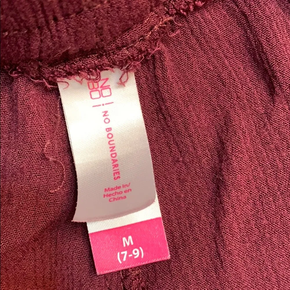 No Boundaries Junior’s Solid Fringe Hem Shorts EUC - Image 5