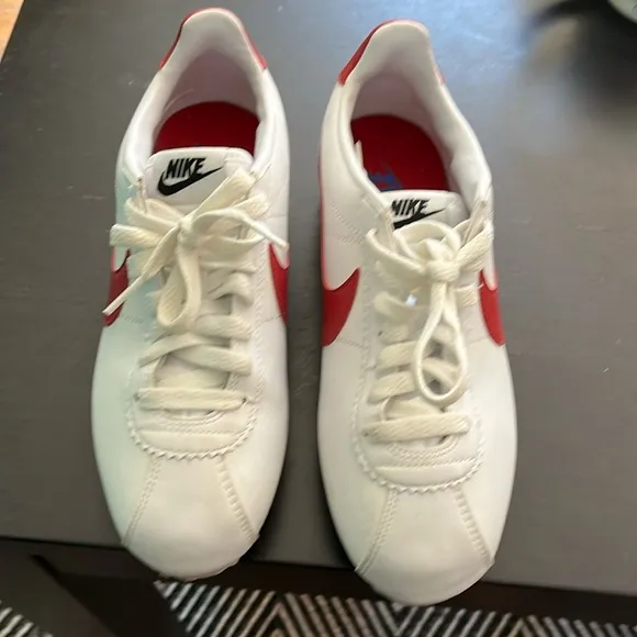 vintage Cortez leather sneakers in women’s 7. GUC - Image 2