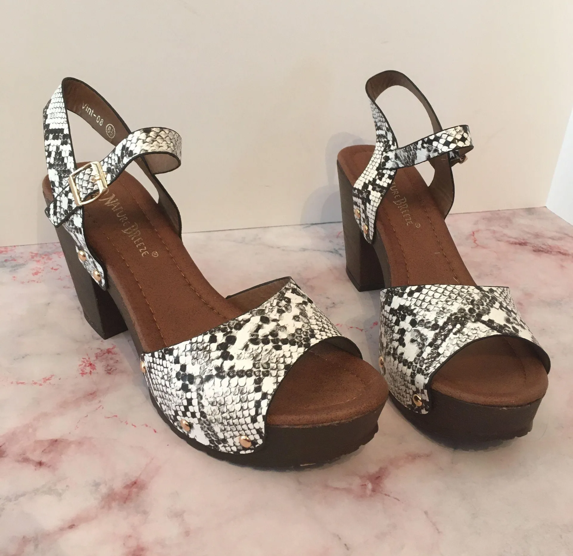 White Snake Print Heels, Size 8 1/2 - Image 4
