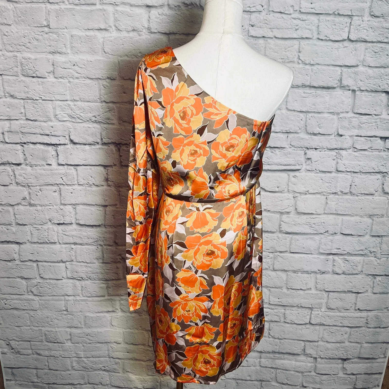 Emily Wonder Women's L Brown Orange Floral One - Image 4