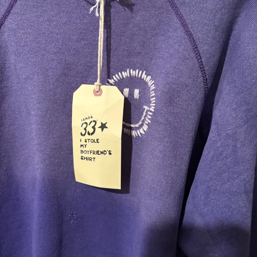 NWT I Stole My Boyfriend’s Shirt Smiley Face xx Sweatshirt | Size: Small Purple - Image 4