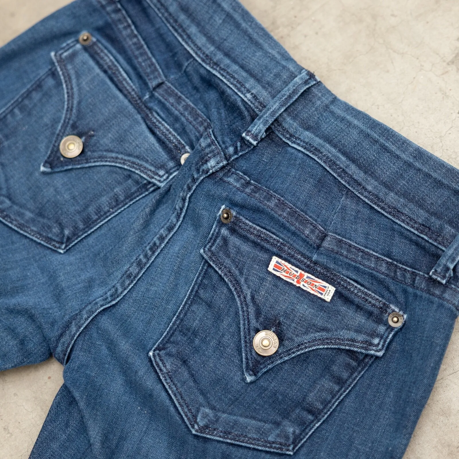 Hudson Beth Baby Boot Jeans Women‎ Size 26 Blue Denim Made in USA Shaper - Image 4