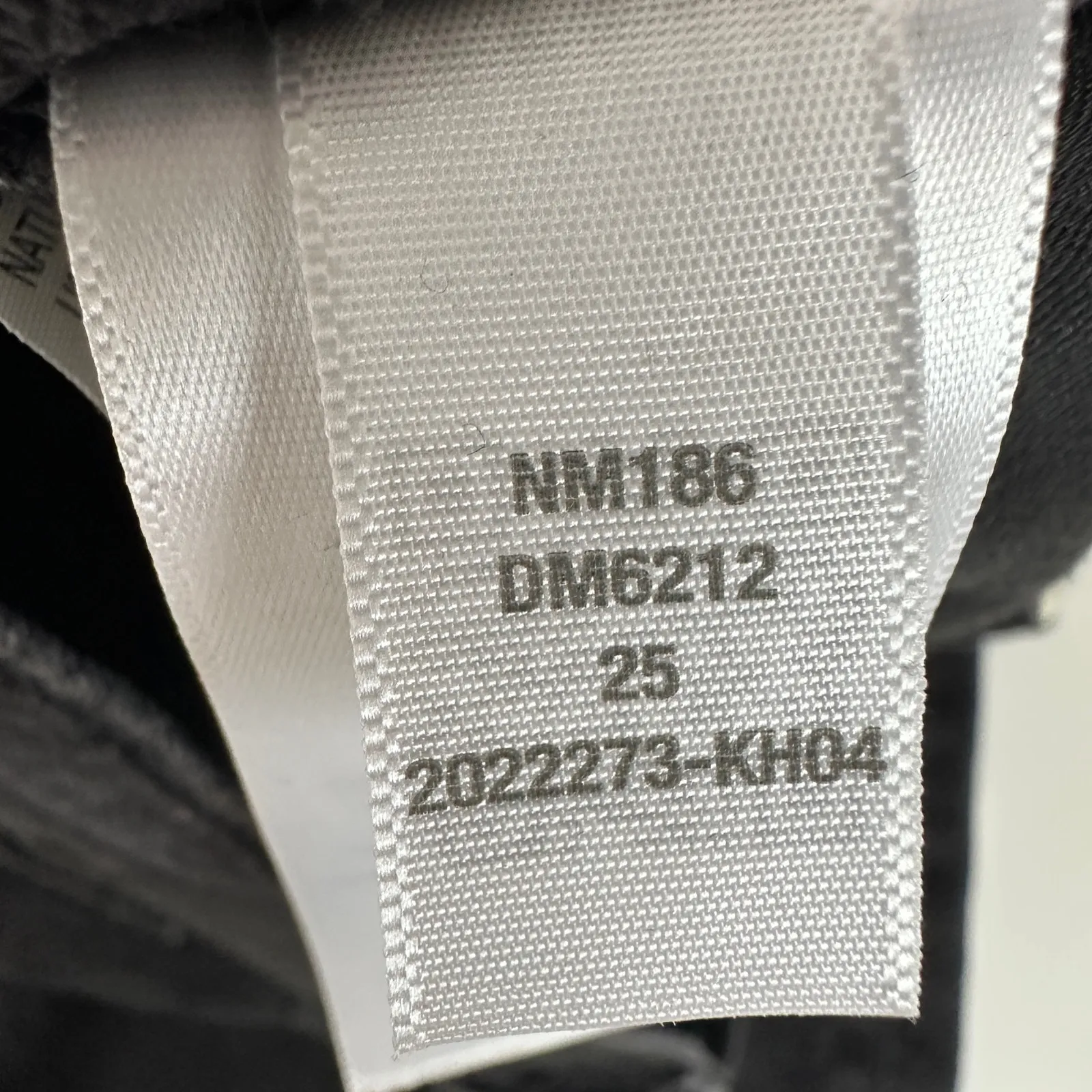 Madewell The 90s Straight Jean Belmere Wash Comfort Stretch Black US 25 NWT - Image 14