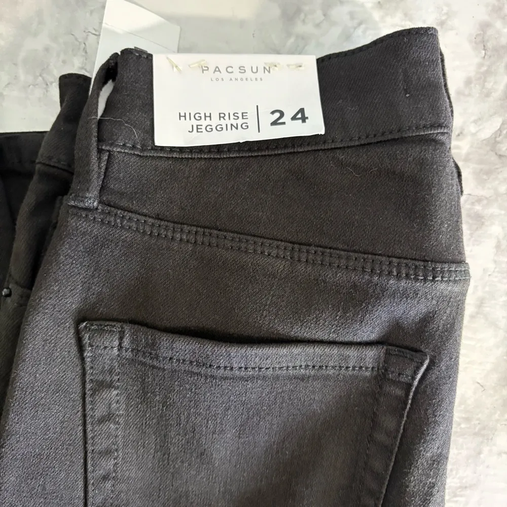 NWT - PAC SUN woman’s jeans, size 24, high rise jegging - Image 16