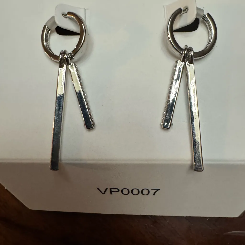 Vince Camuto Gold Hexagon Crystal stones and Geometric bars with crystal  2 pair - Image 9