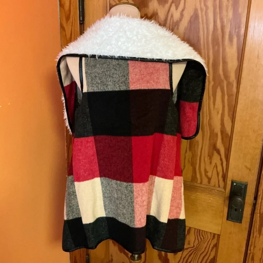 Me Jane  Sherpa plaid cardigan vest - Image 11