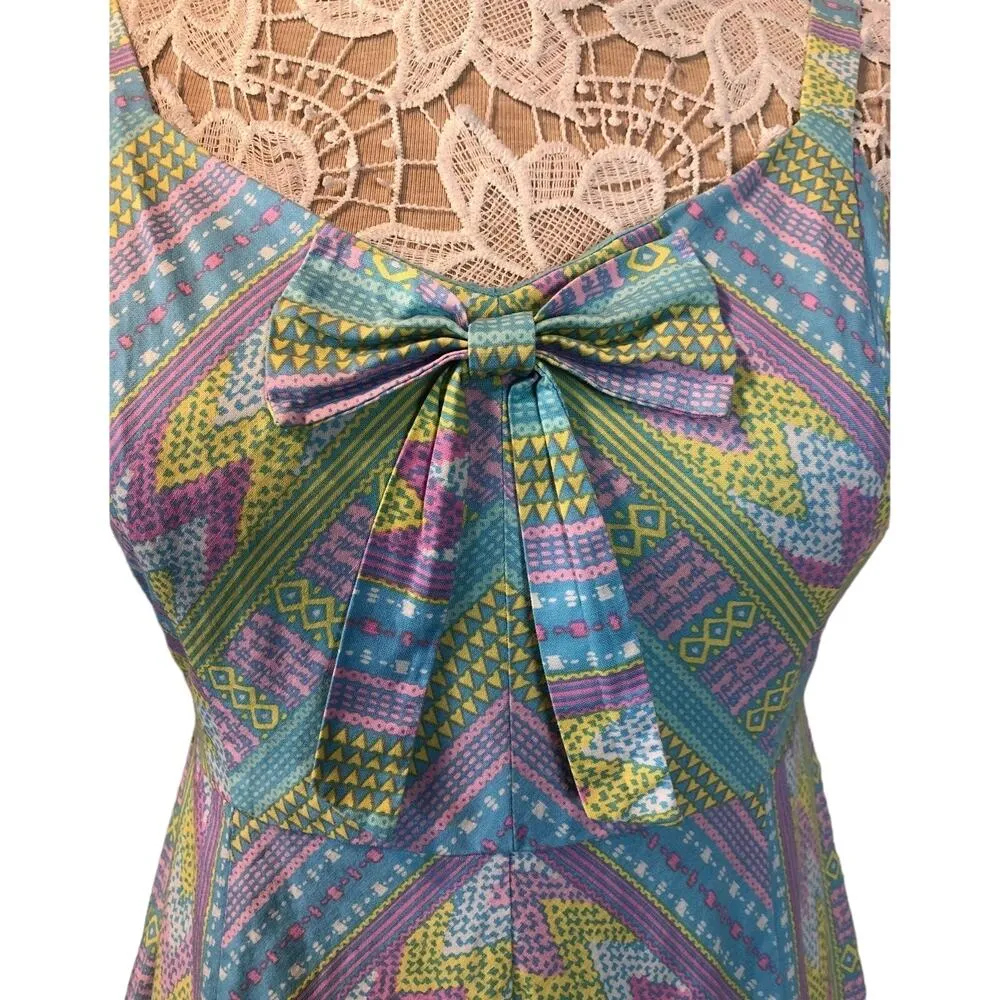 Modcloth fit and flare sleeveless dress blue, pink & green size medium - Image 3