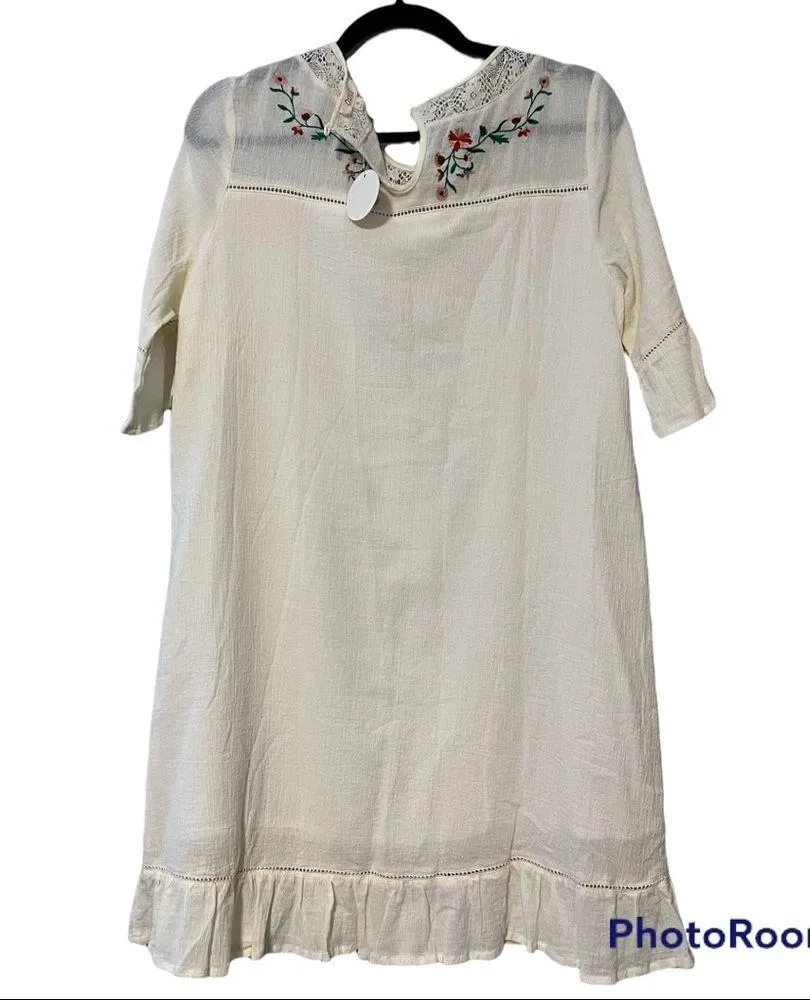 ODDY medium womens shift dress short embroidered floral design short sleeve FLAW White - Image 4