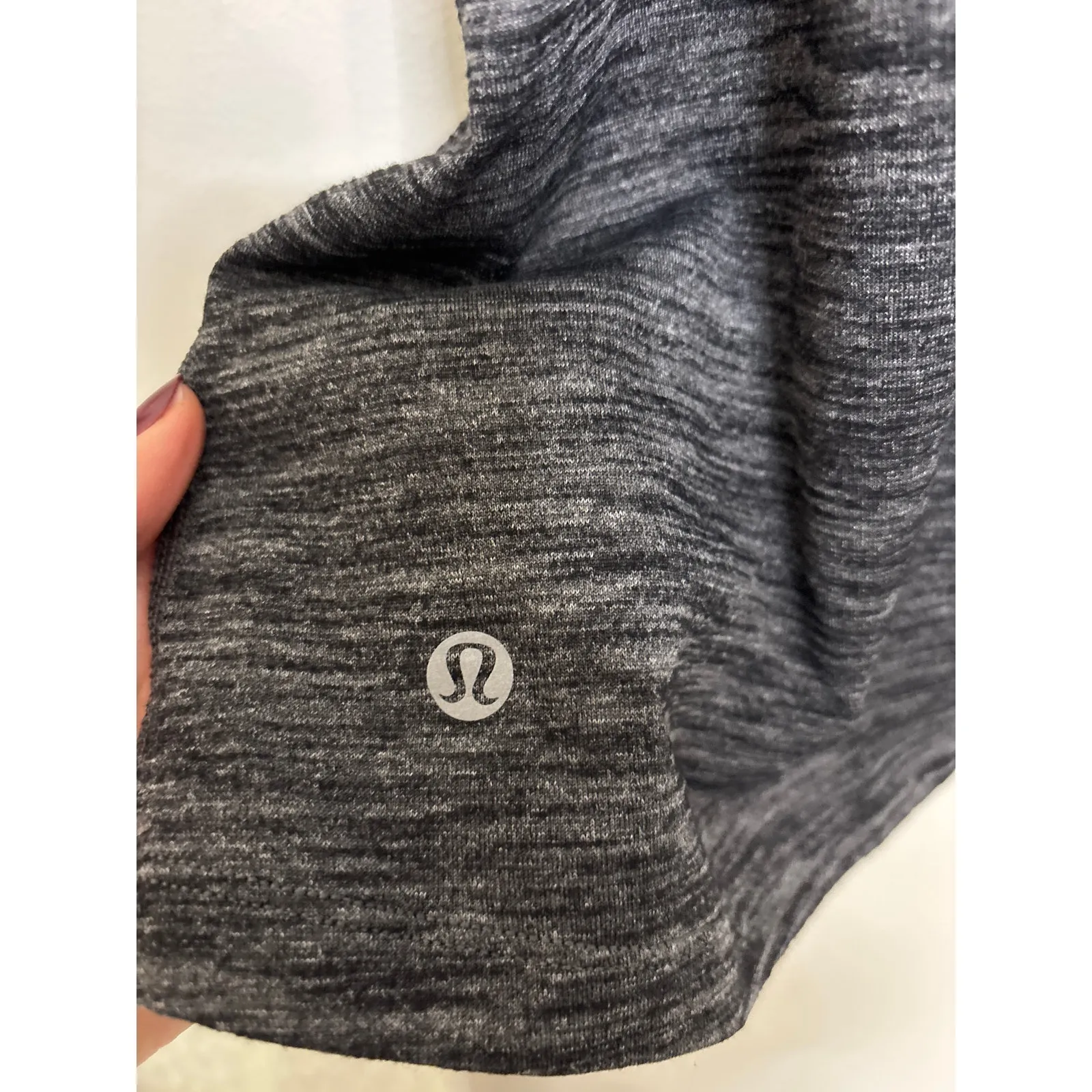 Lululemon Trapeze Twist Tank Womens 8 Heathered Gray Open Back Racerback Yoga - Image 4