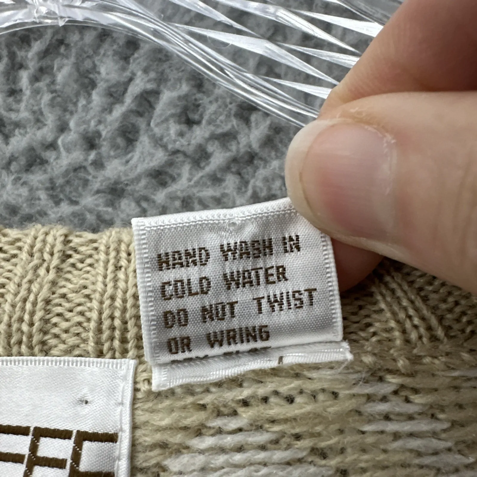 Vintage Giraffe Sweater Vest Neutral Chevron Preppy Academia Retro Women Small Brown - Image 4