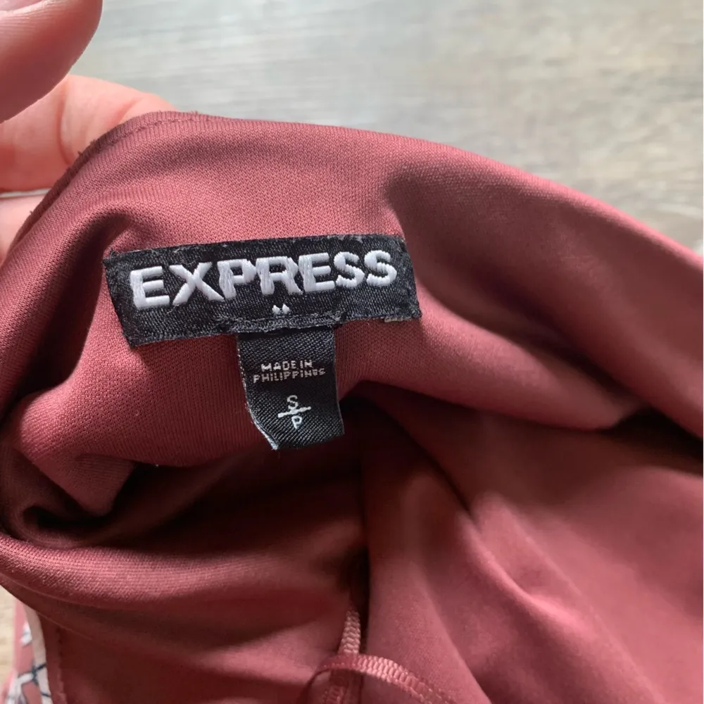 Express Muted Pink Floral Halter Mini Dress S - Image 4