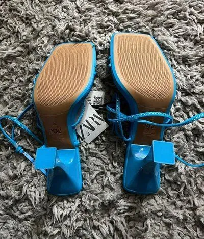 NWT  Sparkly Sandals - Image 7