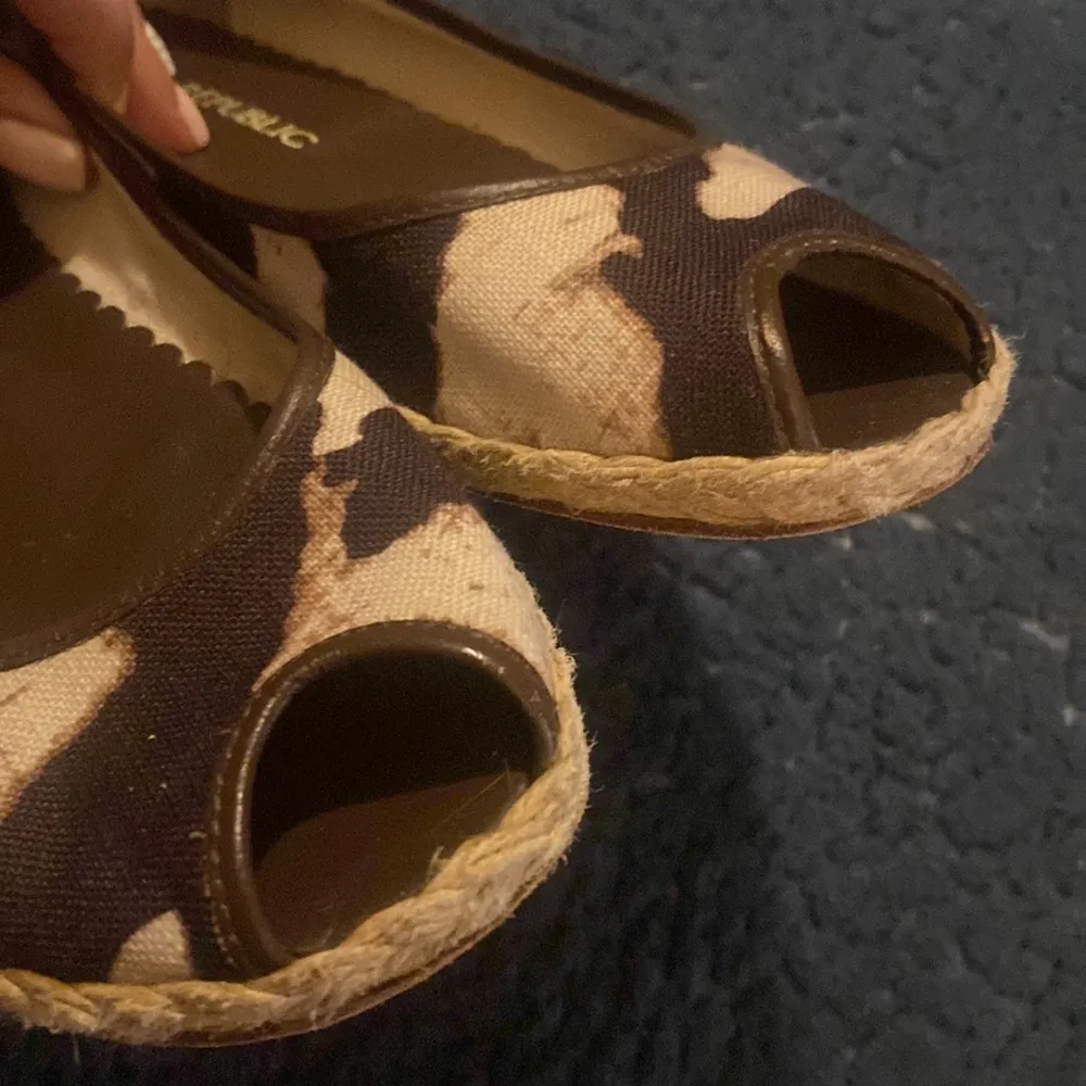 Banana republic open till flat sandals - Image 6