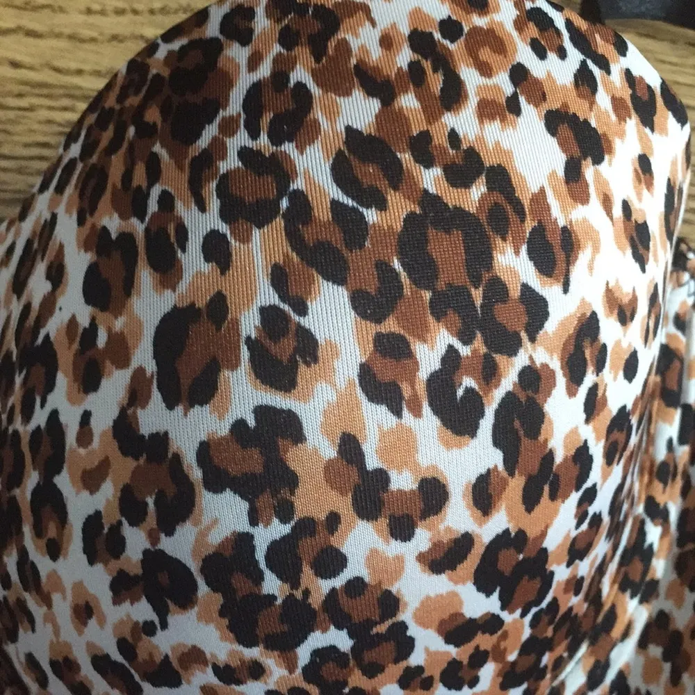 NWOT 38C leopard print underwire bra Size undefined - Image 7