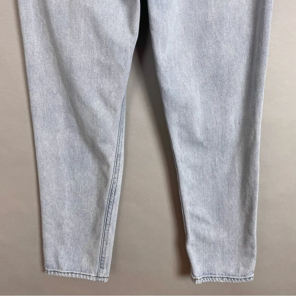 American Eagle Jeans AEO High Rise Mom Size 4 Regular Light Wash Distressed Blue - Image 8