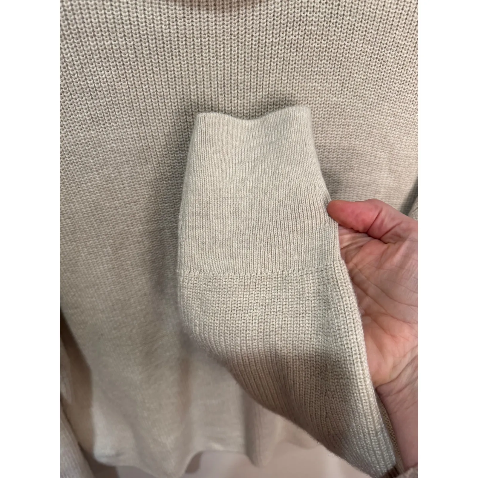 Lululemon‎ Merino Wool-Blend Ribbed Turtleneck Sweater Oatmeal Sz 6 - Image 4