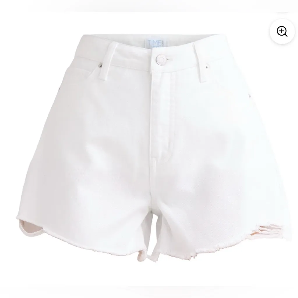 New! Time and Tru White High Rise Denim Short, 4" Inseam Size 16 - Image 4