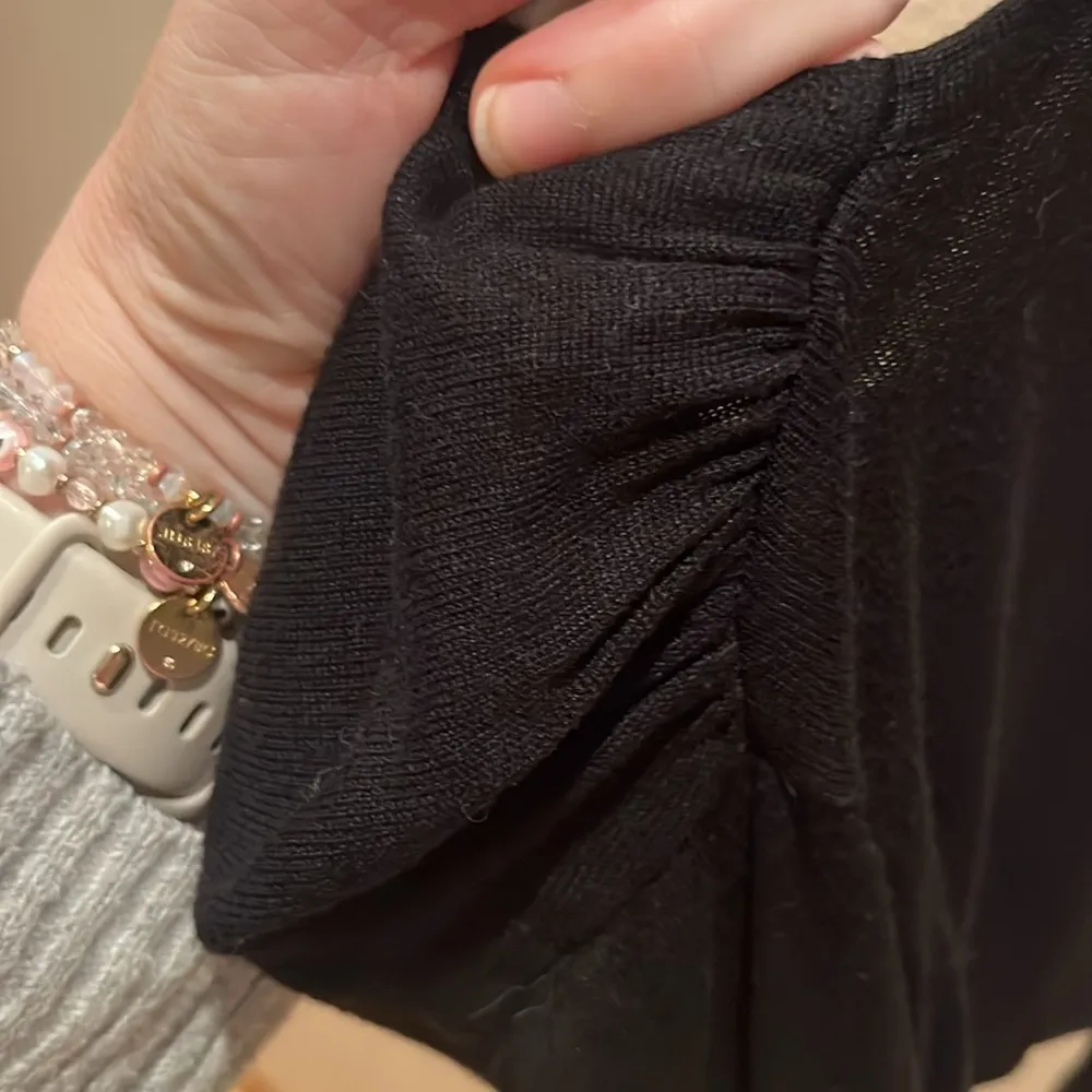 Urban Outfitters Women’s Black Twist Front Cropped Sweater Long Sleeves Size XS - Image 9